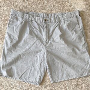 Haggar Men's Flat Front Shorts - Light Gray